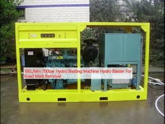 100L/मिनट 700bar हाइड्रो ब्लास्टिंग मशीन हाइड्रो ब्लास्टर सड़क के निशान हटाने के लिए