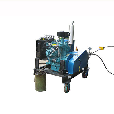 11600psi वाटर ब्लास्टिंग मशीन हाइड्रो ब्लास्टर डीजल इंजन ड्राइव