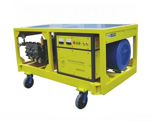 जहाज की सफाई के लिए 20000psi हैवी ड्यूटी हाई प्रेशर क्लीनर हाई प्रेशर क्लीनिंग मशीन