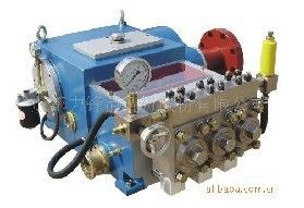बेयर शाफ्ट अल्ट्रा हाई प्रेशर वाटर जेट प्लंजर पंप 46L/Min 630 बार