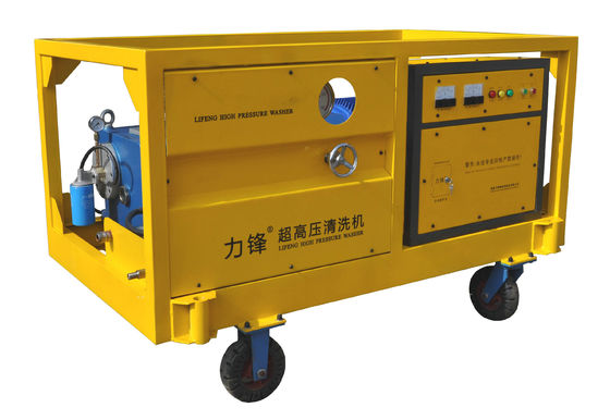 बिजली संयंत्र पाइप साफ करने के लिए 11600psi औद्योगिक उच्च दबाव वाशर मोबाइल